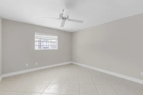 4141 NW 44th Avenue Lauderdale Lakes FL 33319