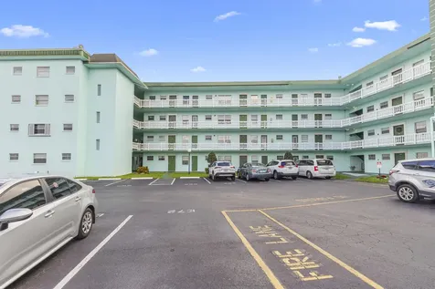 4141 NW 44th Avenue Lauderdale Lakes FL 33319
