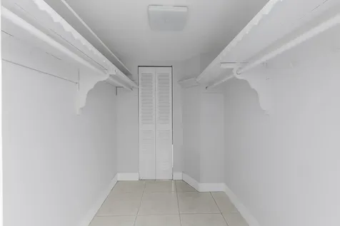 4141 NW 44th Avenue Lauderdale Lakes FL 33319
