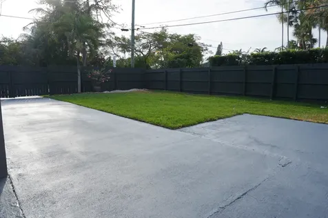 1498 NE 38th Street Oakland Park FL 33334