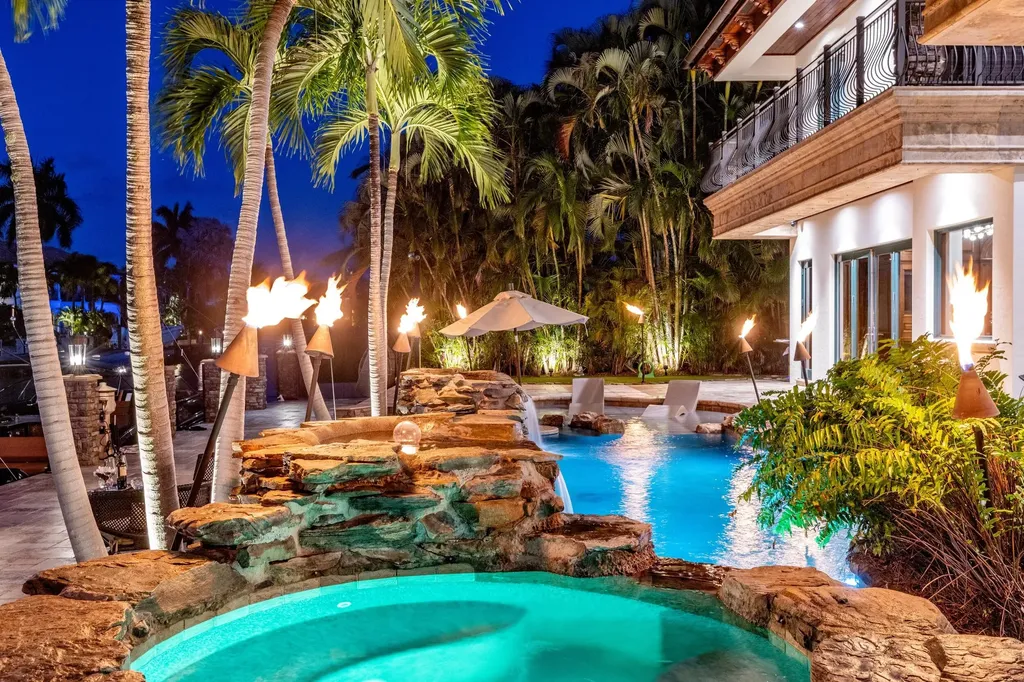2325 NE 27th Street Lighthouse Point FL 33064