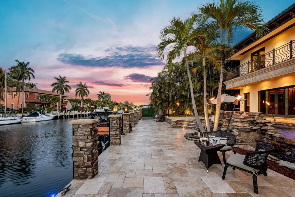 2325 NE 27th Street Lighthouse Point FL 33064