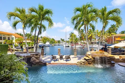 2325 NE 27th Street Lighthouse Point FL 33064
