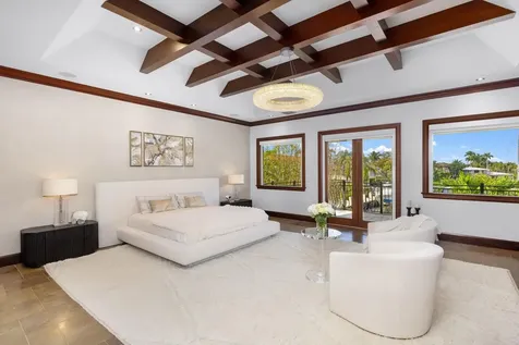 2325 NE 27th Street Lighthouse Point FL 33064