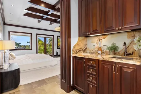 2325 NE 27th Street Lighthouse Point FL 33064