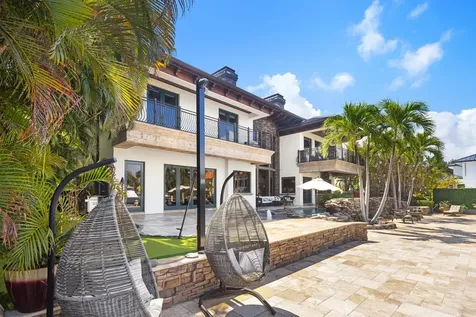 2325 NE 27th Street Lighthouse Point FL 33064