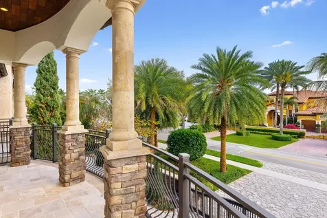 2325 NE 27th Street Lighthouse Point FL 33064