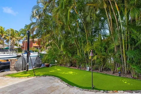 2325 NE 27th Street Lighthouse Point FL 33064