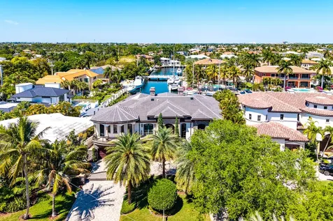 2325 NE 27th Street Lighthouse Point FL 33064