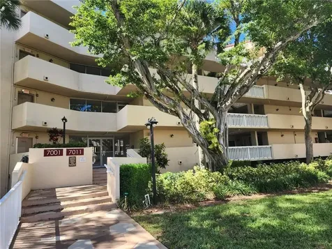 7001 Environ Boulevard Lauderhill FL 33319