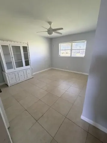 2804 E Crosley Drive E West Palm Beach FL 33415