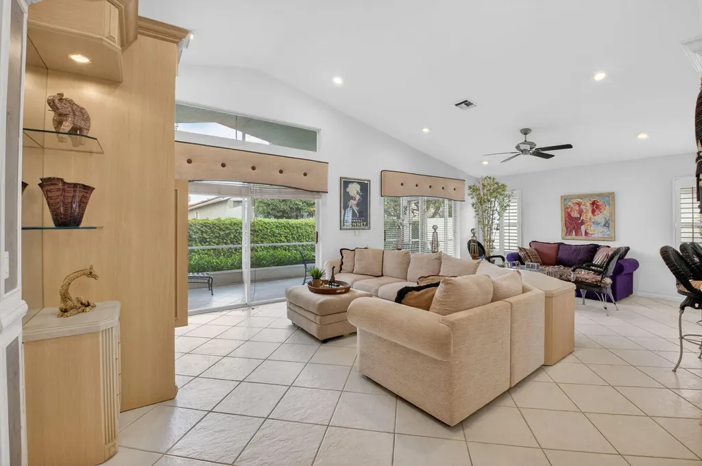 7170 Haviland Circle Boynton Beach FL 33437