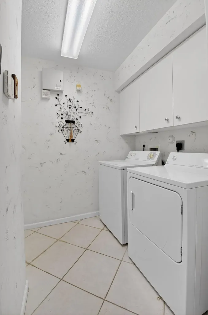 7170 Haviland Circle Boynton Beach FL 33437