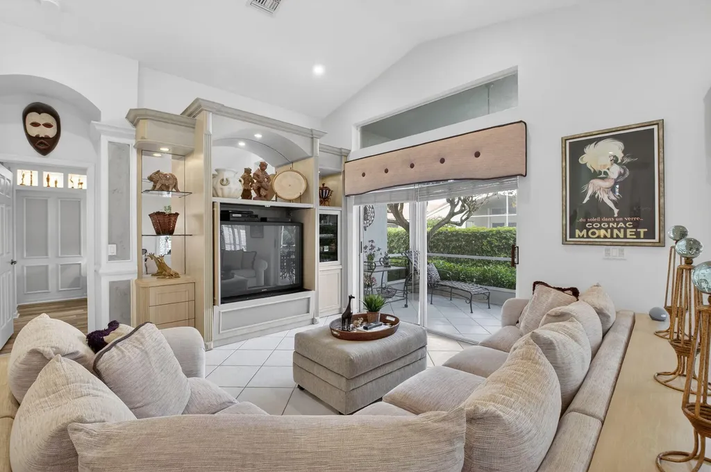 7170 Haviland Circle Boynton Beach FL 33437
