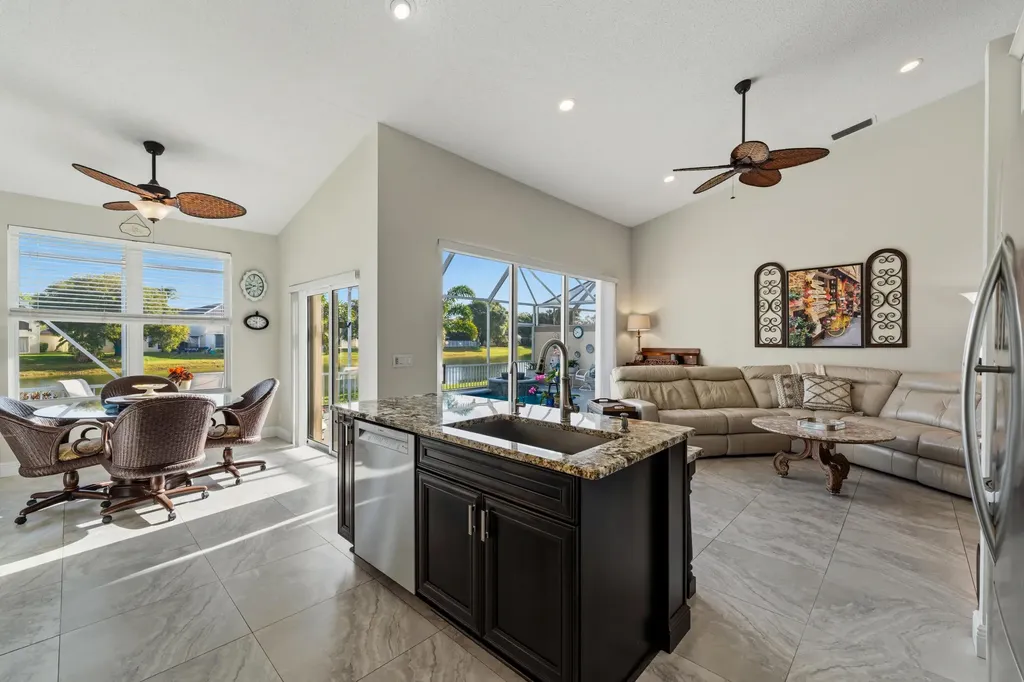 7408 Rockbridge Circle Lake Worth FL 33467