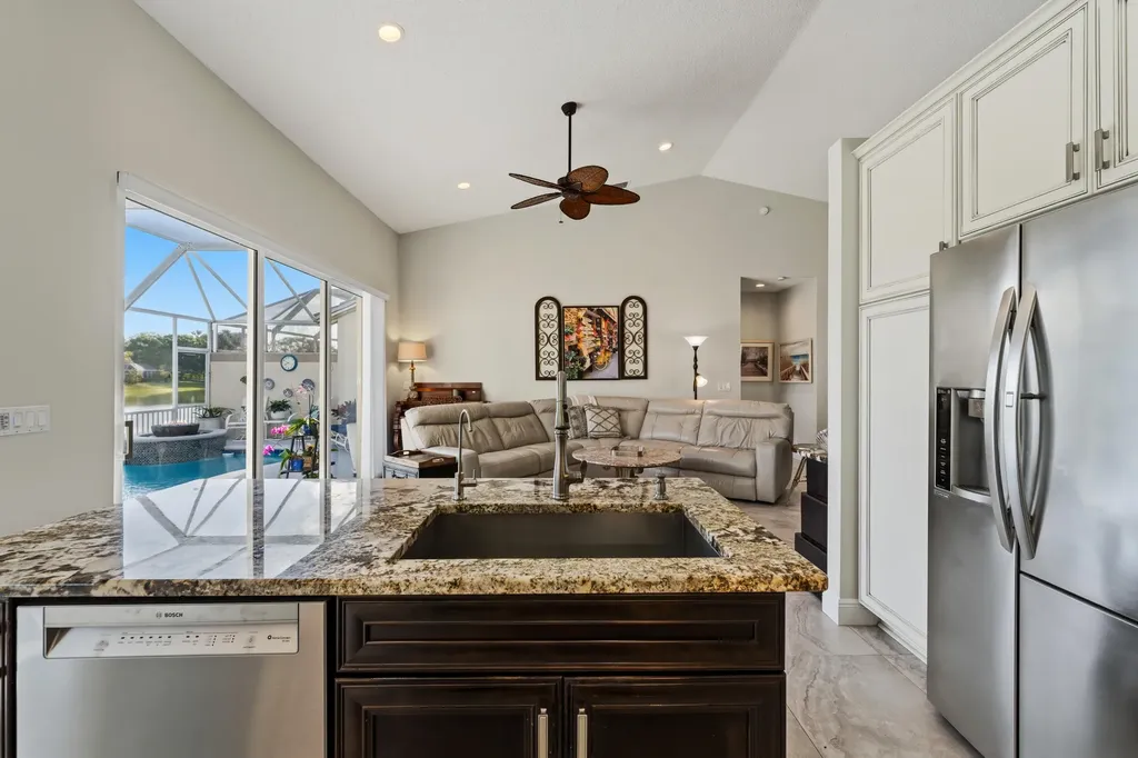 7408 Rockbridge Circle Lake Worth FL 33467