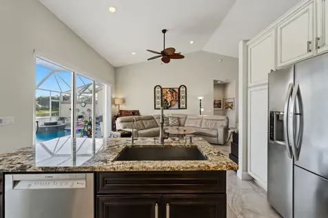 7408 Rockbridge Circle Lake Worth FL 33467
