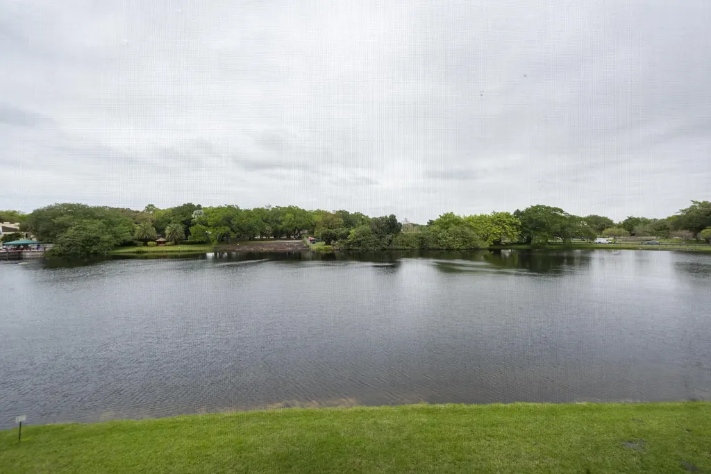 9450 Poinciana Place Davie FL 33324