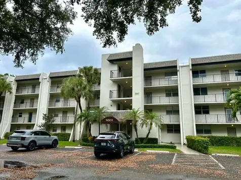 9450 Poinciana Place Davie FL 33324