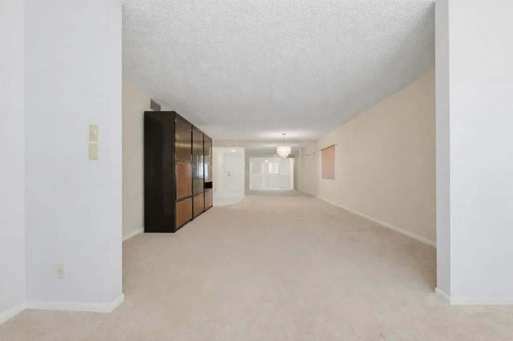 9861 Sunrise Lakes Boulevard Sunrise FL 33322