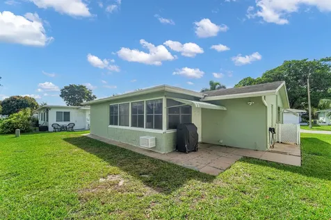 4631 NW 45th Court Tamarac FL 33319
