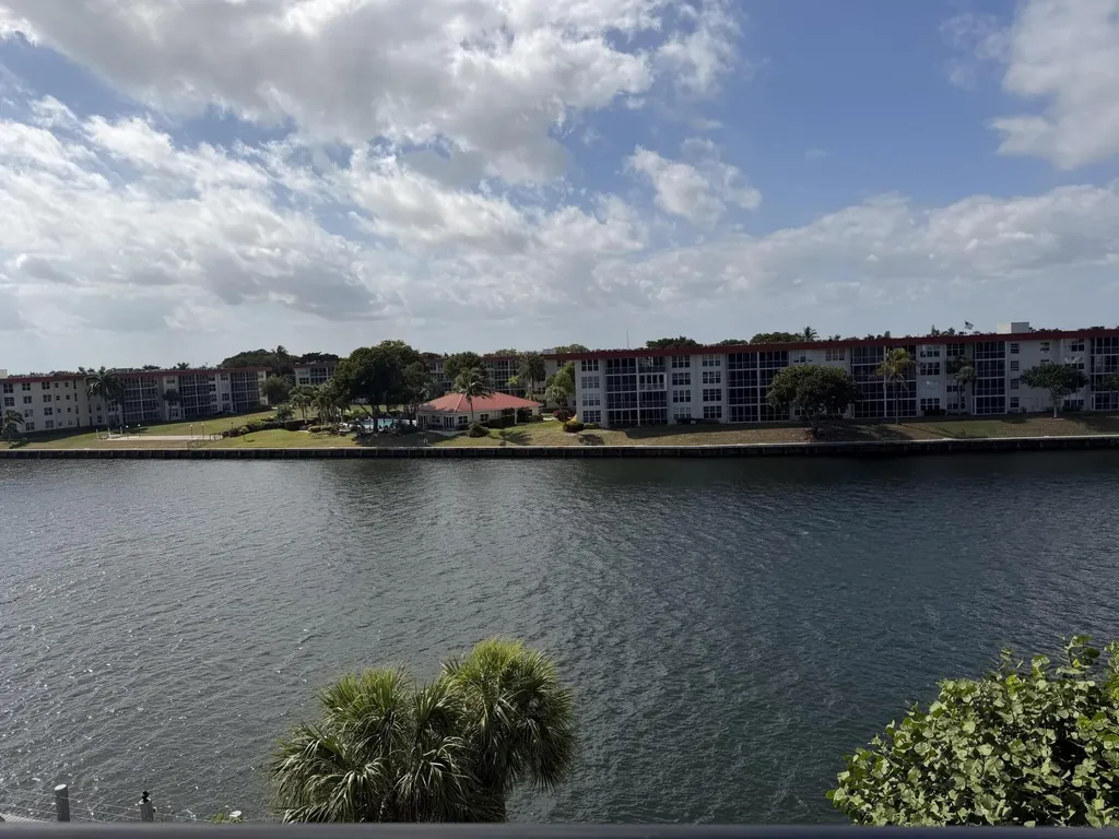 1150 Hillsboro Mile Hillsboro Beach FL 33062