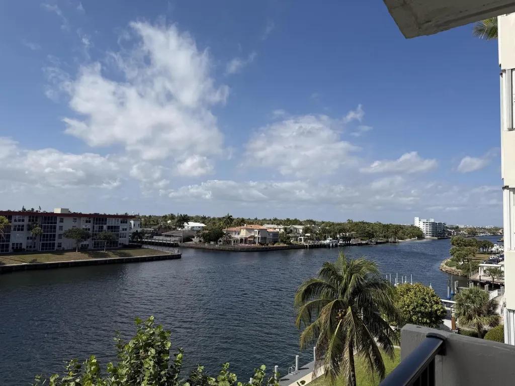 1150 Hillsboro Mile Hillsboro Beach FL 33062