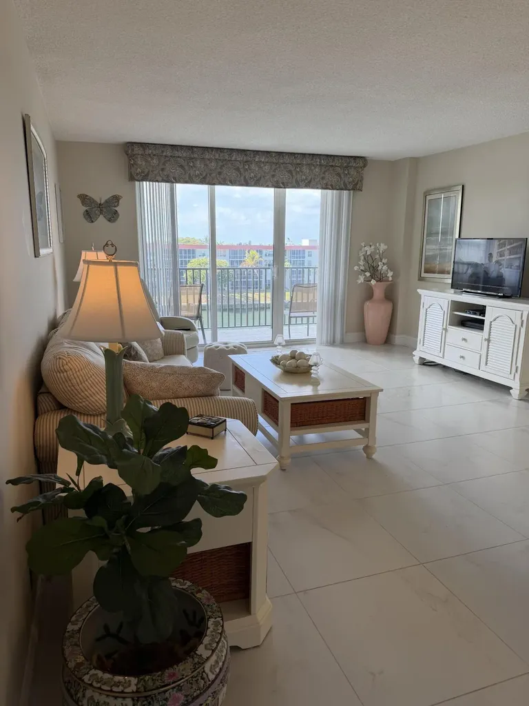 1150 Hillsboro Mile Hillsboro Beach FL 33062