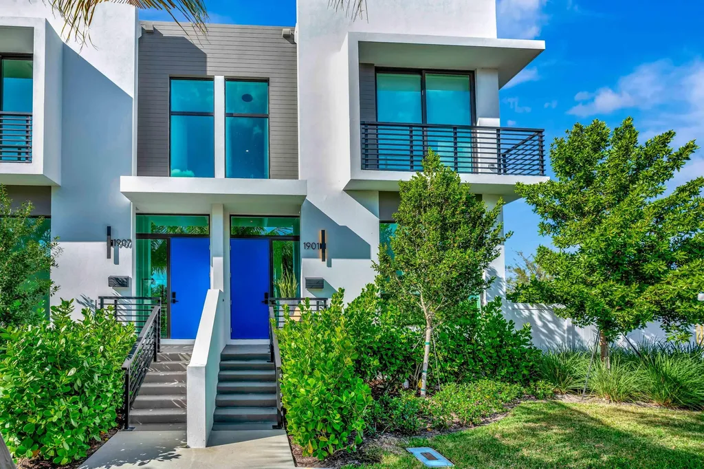 1901 Dock Street West Palm Beach FL 33401