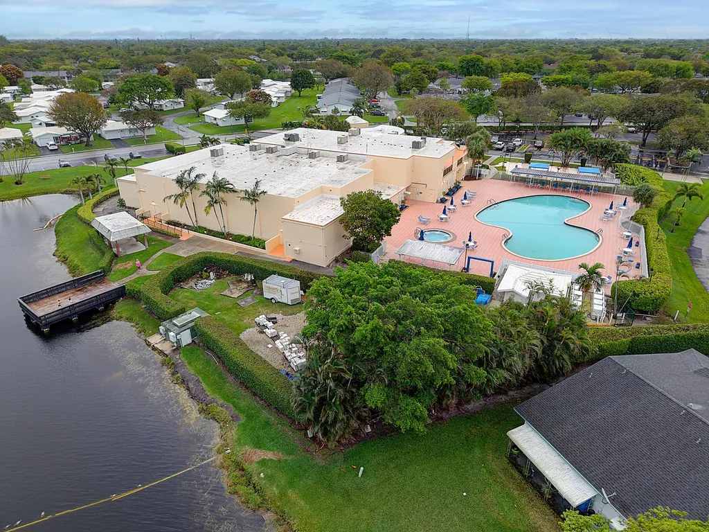 8423 NW 12th Street Plantation FL 33322