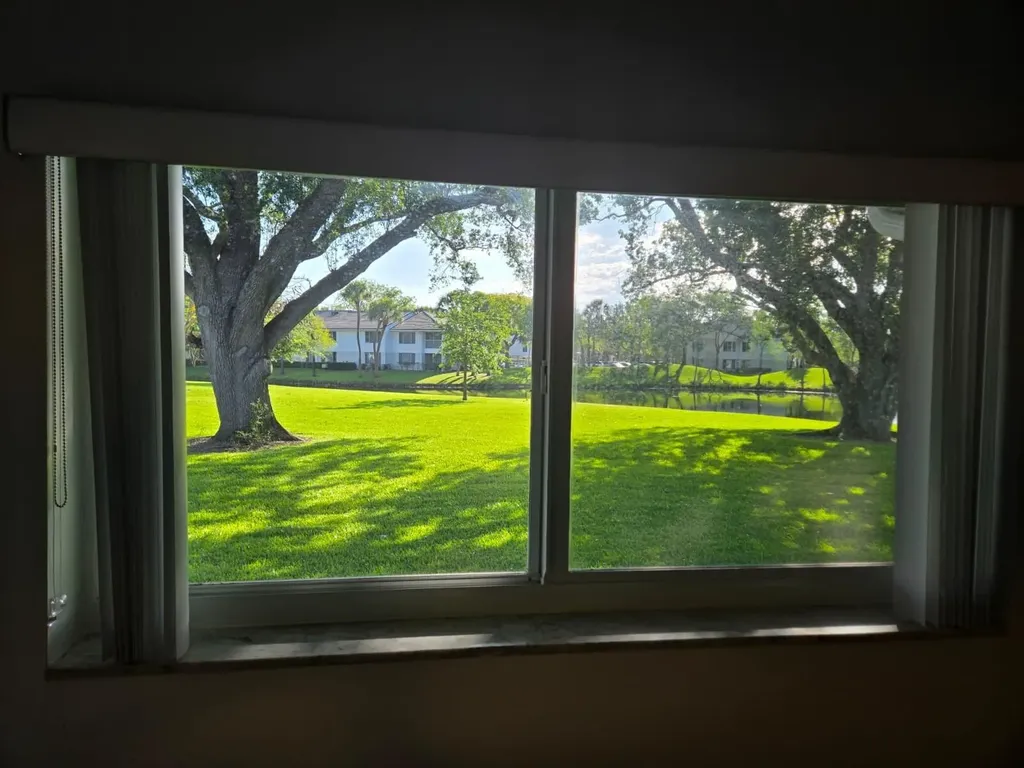 8423 NW 12th Street Plantation FL 33322