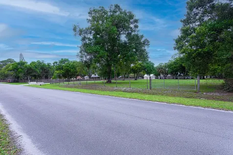 17280 Hammock Lane Port St Lucie FL 34987