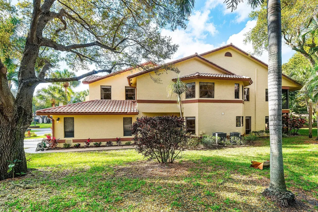 5294 10th Fairway Drive Delray Beach FL 33484