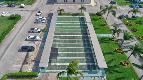 620 W Horizons W Boynton Beach FL 33435