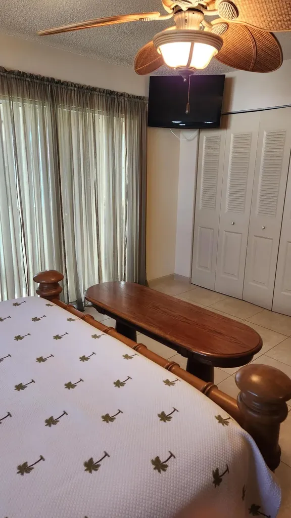 96 Andover D West Palm Beach FL 33417