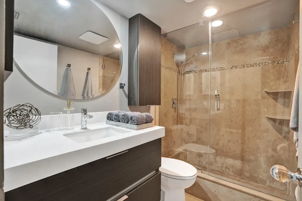2430 SE 17th Street Fort Lauderdale FL 33316