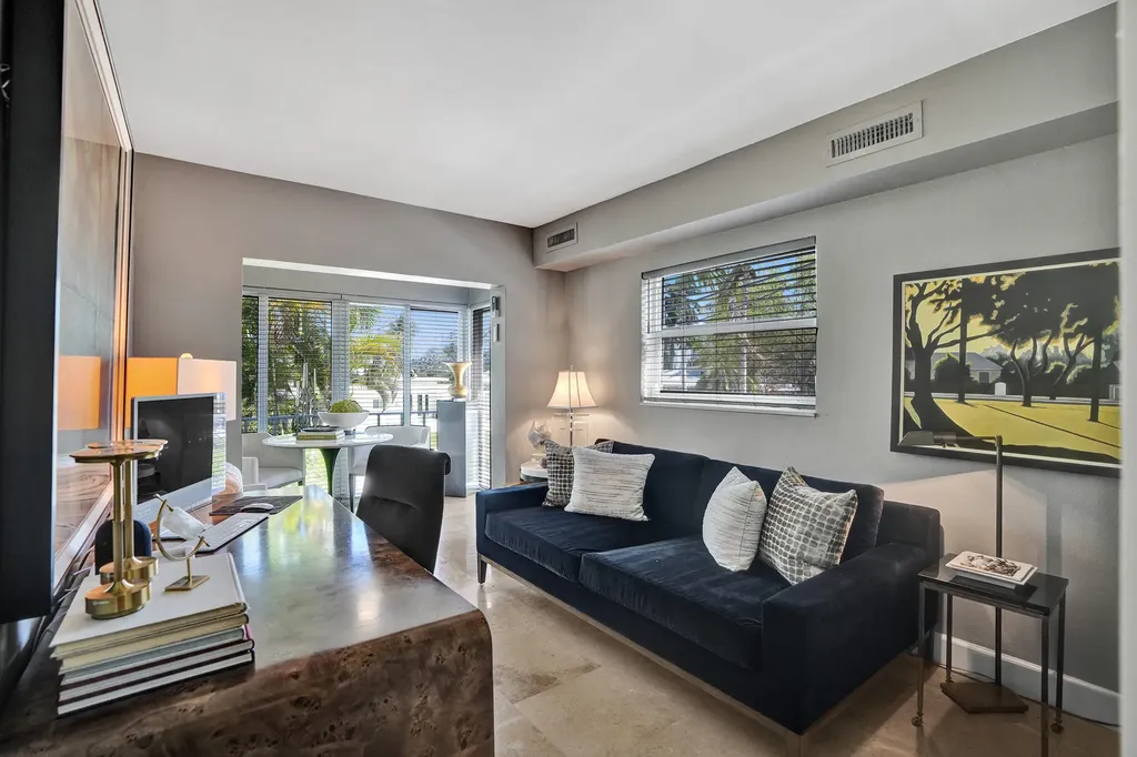 2430 SE 17th Street Fort Lauderdale FL 33316
