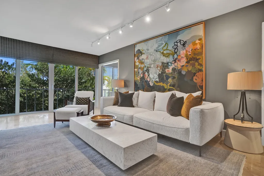 2430 SE 17th Street Fort Lauderdale FL 33316