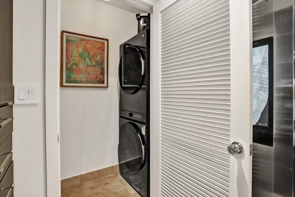 2430 SE 17th Street Fort Lauderdale FL 33316