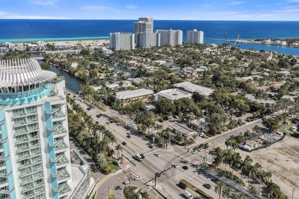 2430 SE 17th Street Fort Lauderdale FL 33316