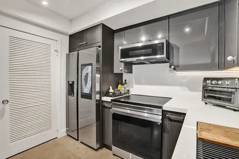 2430 SE 17th Street Fort Lauderdale FL 33316