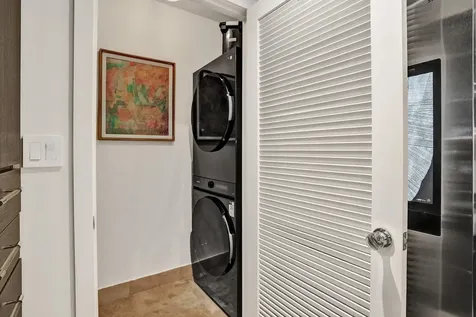2430 SE 17th Street Fort Lauderdale FL 33316
