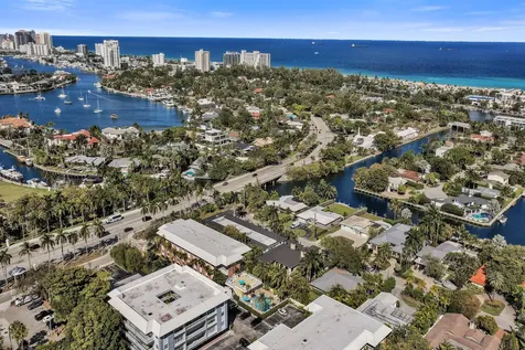 2430 SE 17th Street Fort Lauderdale FL 33316