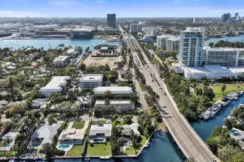 2430 SE 17th Street Fort Lauderdale FL 33316