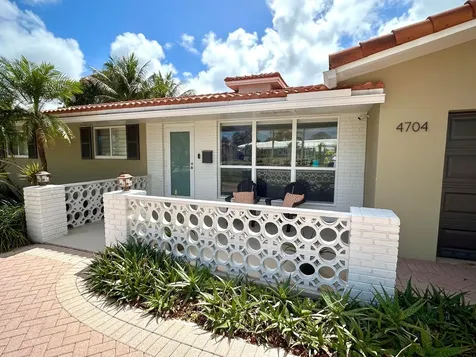 4704 Fillmore Street Hollywood FL 33021