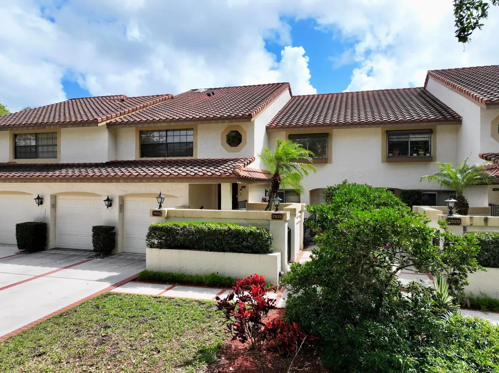7935 La Mirada Drive Boca Raton FL 33433