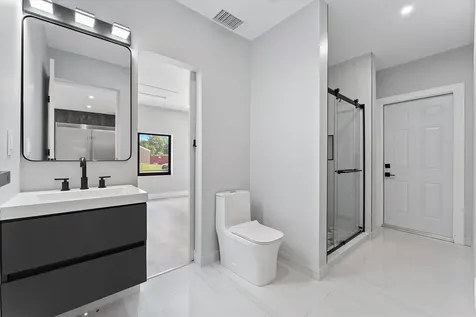 4951 SW 94th Way Cooper City FL 33328