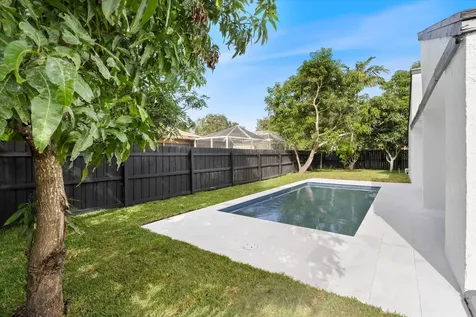 4951 SW 94th Way Cooper City FL 33328