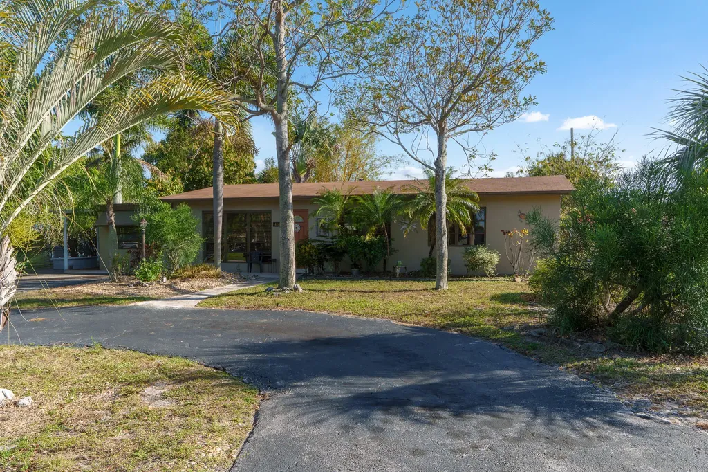 1400 NE 24th Street Pompano Beach FL 33064