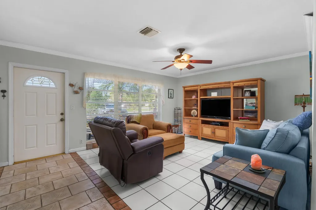 1400 NE 24th Street Pompano Beach FL 33064